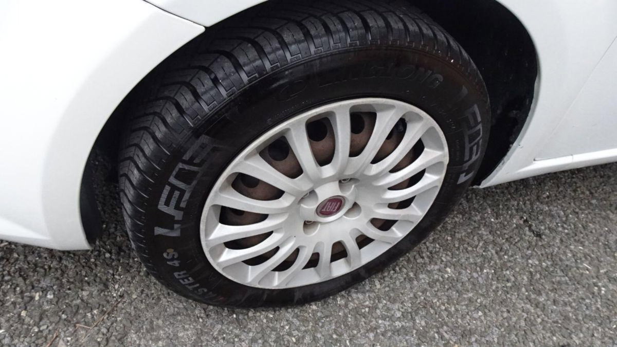 Fiat Punto 1.3 MJT 85CV S&S 5 porte Van Easy 4 posti E5+ (18)