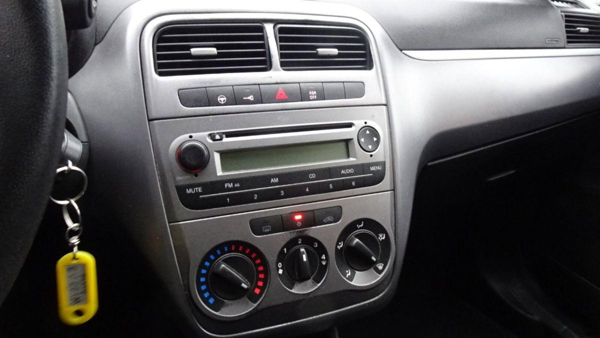 Fiat Punto 1.3 MJT 85CV S&S 5 porte Van Easy 4 posti E5+ (19)