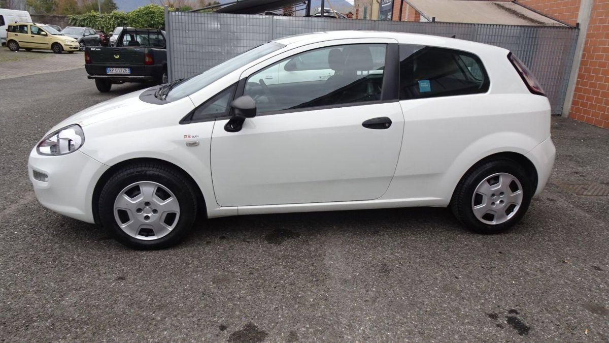 Fiat Punto 1.3 MJT 85CV S&S 5 porte Van Pop 4 posti E5+ (7)