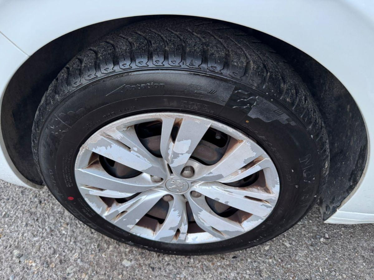 Peugeot 208 HDi 68 CV 5 porte Active (17)
