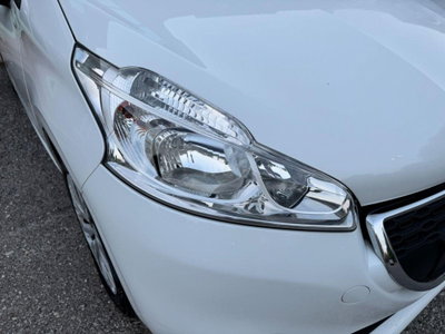 Peugeot 208 HDi 68 CV 5 porte Active (19)
