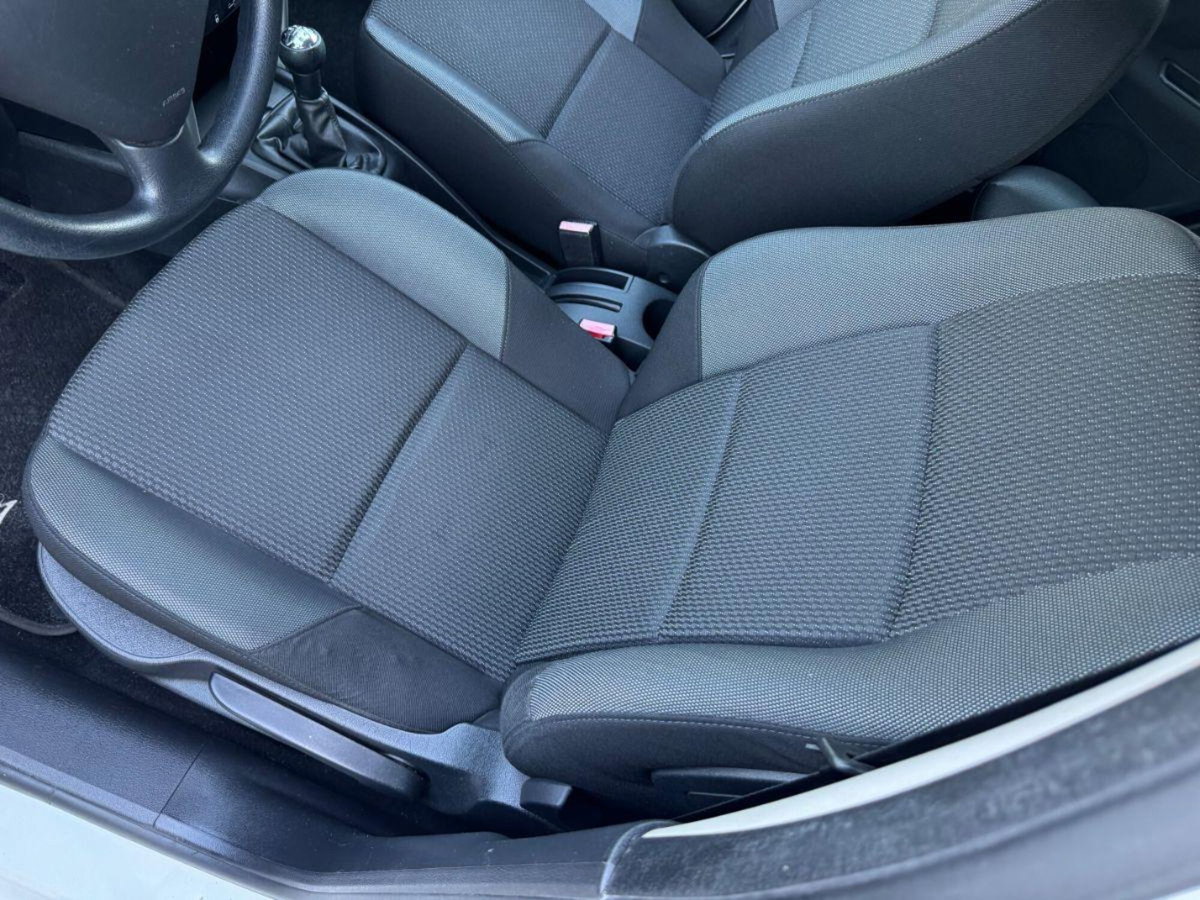 Peugeot 207 HDi 70CV 5p. Energie (10)