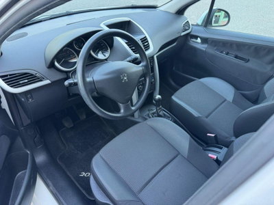 Peugeot 207 HDi 70CV 5p. Energie (8)