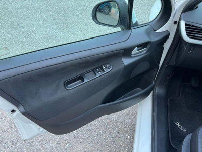 Peugeot 207 HDi 70CV 5p. Energie (9)