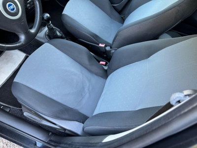 Fiat Punto 1.2 5 porte Dynamic (9)