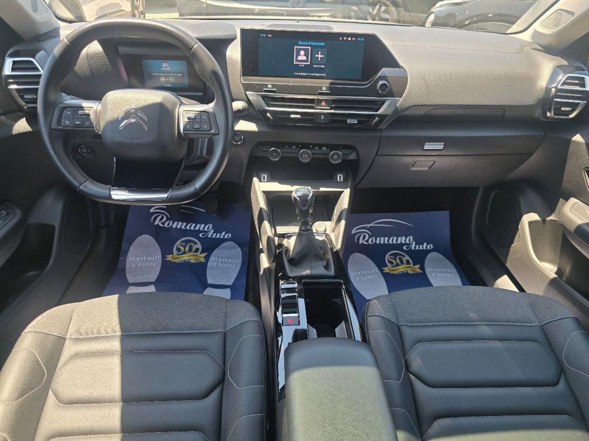 Citroen C4 PureTech 130 S&S Shine (8)