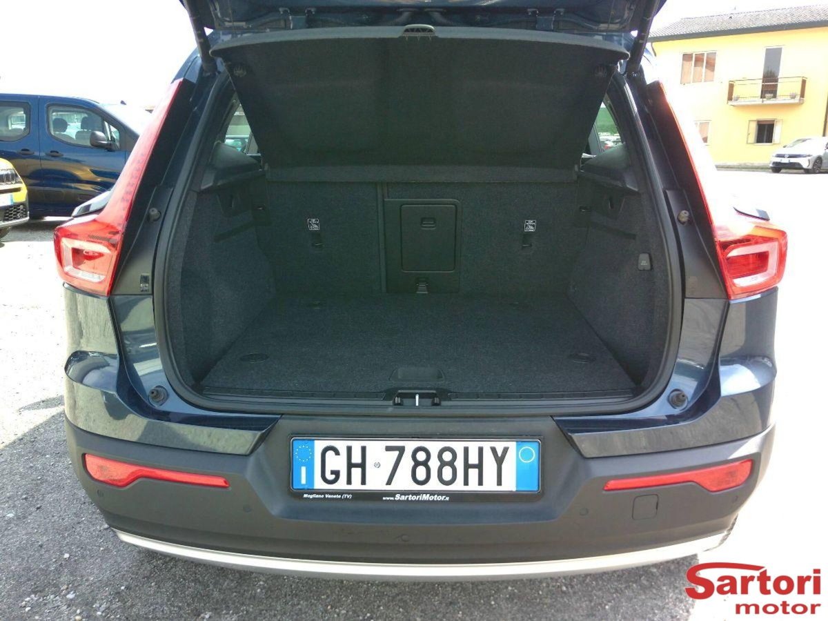 Volvo XC40 T4 Recharge Plug-in Hybrid automatico Core (10)