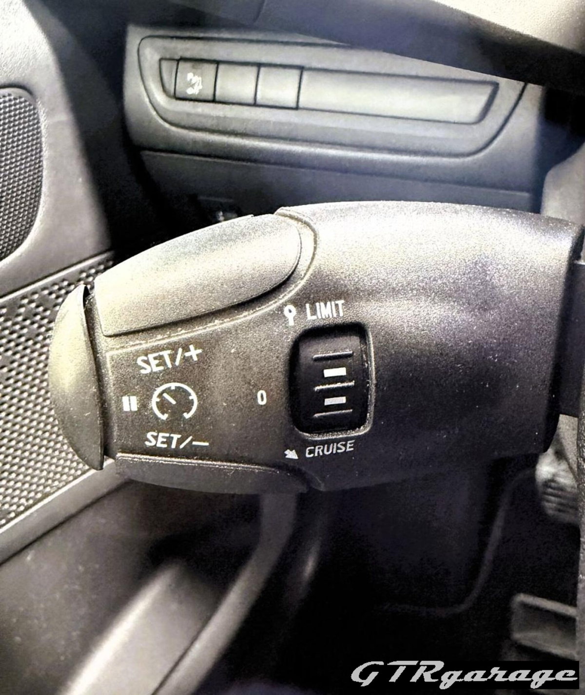 Peugeot 208 100 5 porte Allure (16)