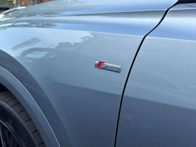 Audi Q8 3.0 tdi mhev S line edition quattro 286cv tiptronic (18)