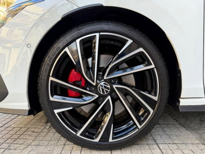 Volkswagen Golf GTI Performance 2.0 245 CV TSI DSG 5p. BMT (11)