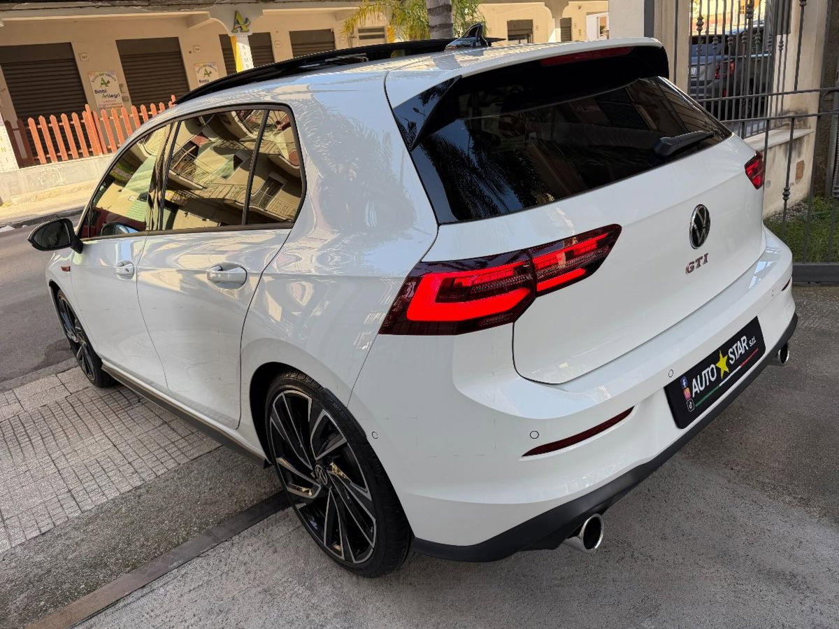 Volkswagen Golf GTI Performance 2.0 245 CV TSI DSG 5p. BMT (5)