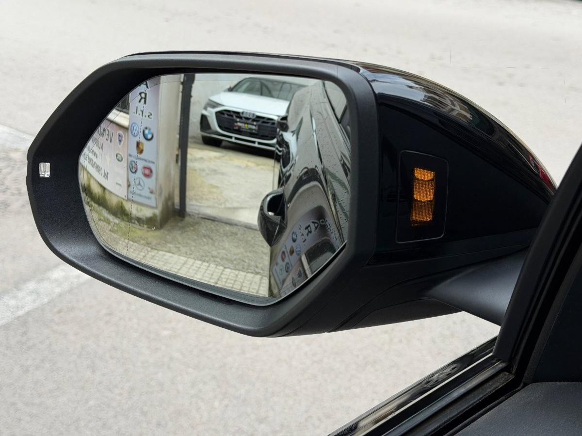 Audi Q8 Q8 50 TDI 286 CV quattro tiptronic Sport (12)