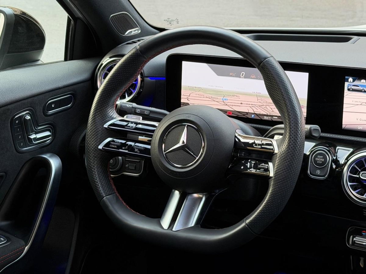 Mercedes-Benz Classe A 250 4Matic Automatic Premium (18)