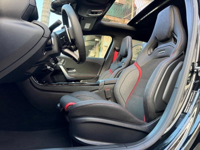 Mercedes-Benz Classe A 35 AMG 4Matic (14)