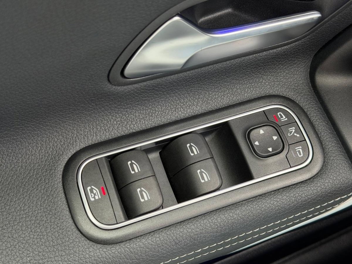 Mercedes-Benz Classe A Sedan 220 d Automatic 4Matic 4p. Premium (20)