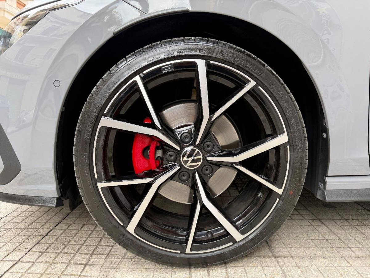 Volkswagen Golf 2.0 TDI GTD DSG (13)