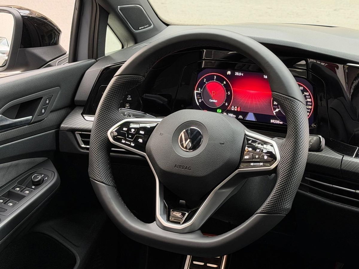Volkswagen Golf Variant 2.0 TDI 150 CV DSG SCR R-Line (16)