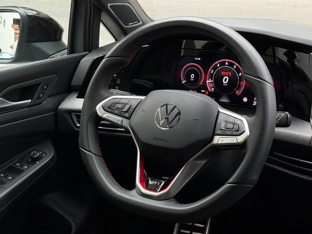 Volkswagen Golf GTI Performance 2.0 245 CV TSI DSG 3p. BMT (17)