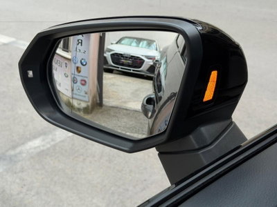 Audi Q3 40 TDI quattro S tronic Business (12)