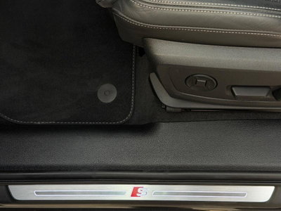 Audi Q3 40 TDI quattro S tronic Business (14)