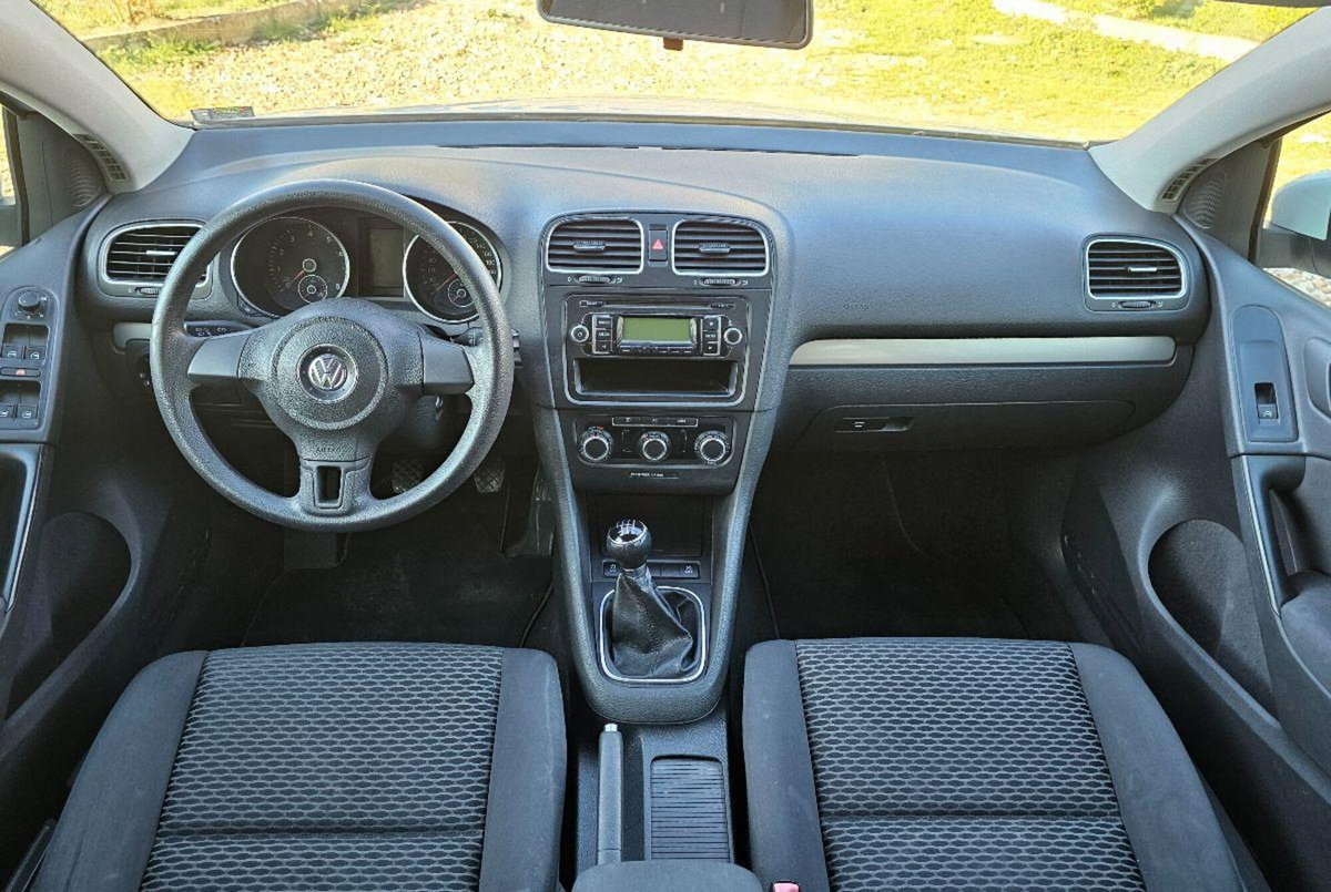Volkswagen Golf 1.2 TSI 5p. Trendline BlueM. Tech. (10)