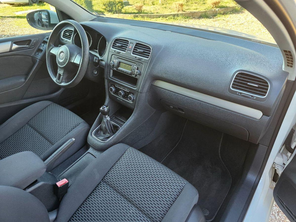 Volkswagen Golf 1.2 TSI 5p. Trendline BlueM. Tech. (14)