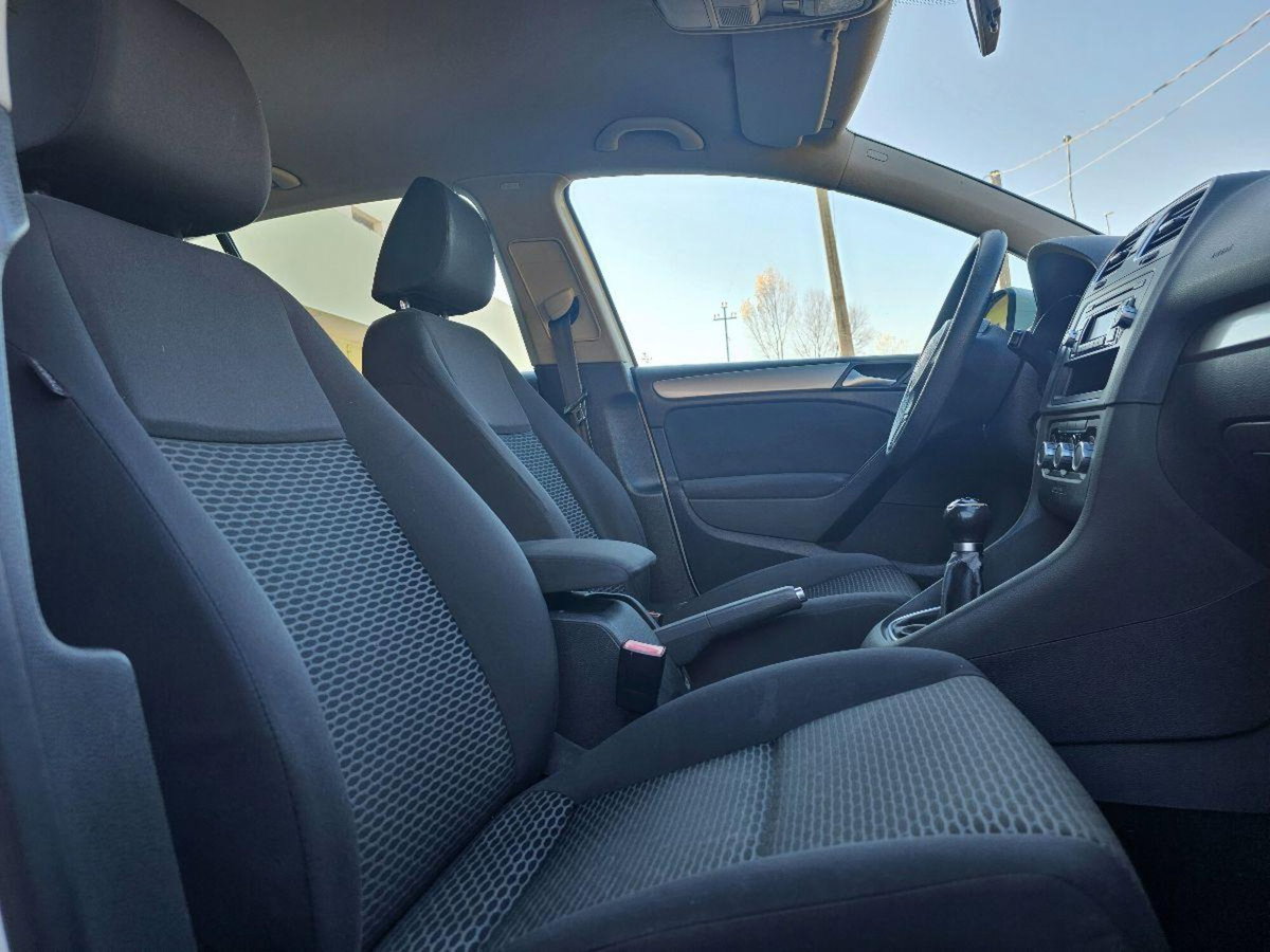 Volkswagen Golf 1.2 TSI 5p. Trendline BlueM. Tech. (15)
