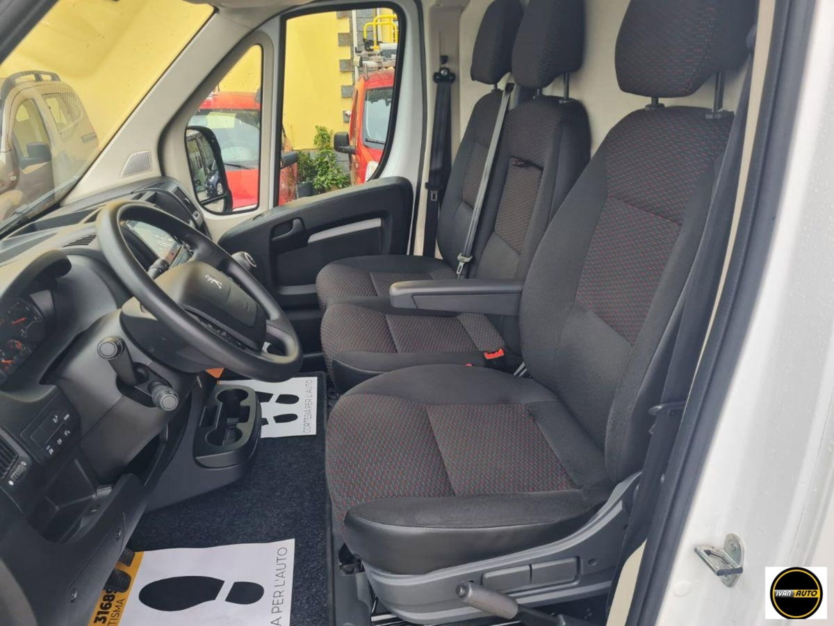 Peugeot Boxer Furgone 333 BlueHDi 140 S&S PM-TM Combi Premium (14)