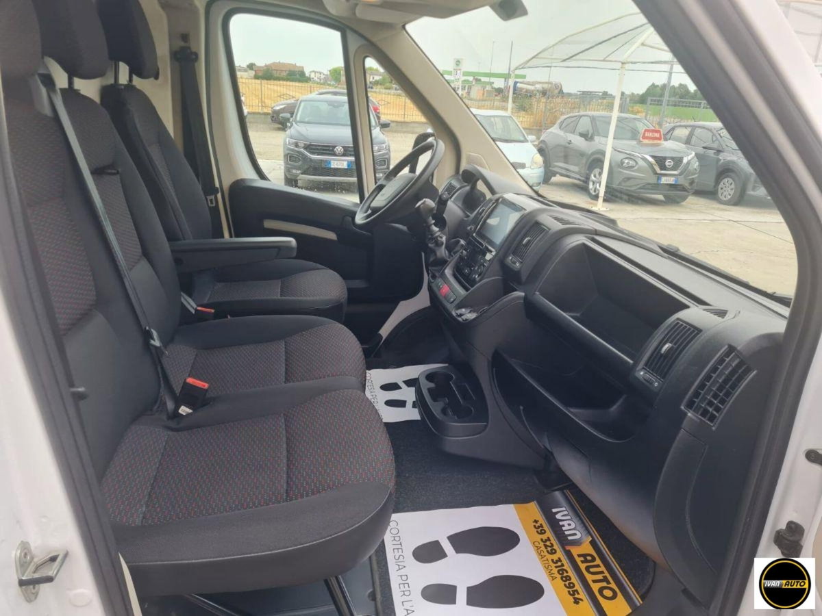 Peugeot Boxer Furgone 333 BlueHDi 140 S&S PM-TM Combi Premium (20)