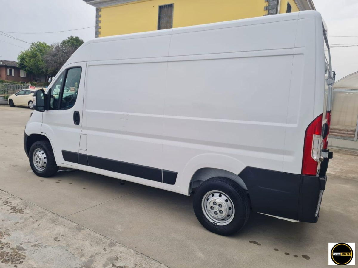 Peugeot Boxer Furgone 333 BlueHDi 140 S&S PM-TM Combi Premium (6)