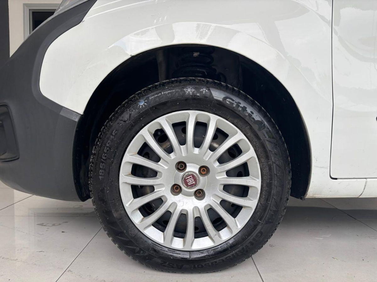 Fiat Fiorino 1.3 MJT 75CV Furgone (9)