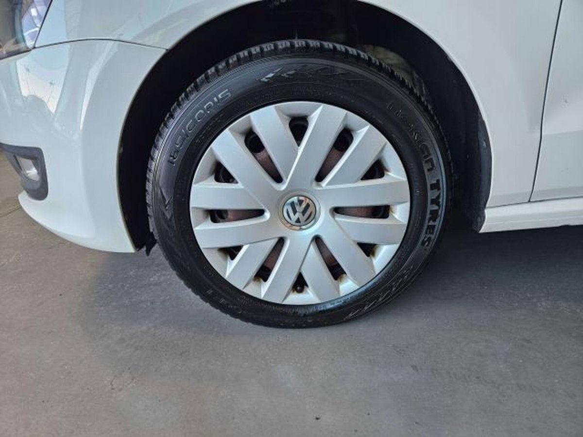 Volkswagen Polo 1.4 3 porte Highline (14)