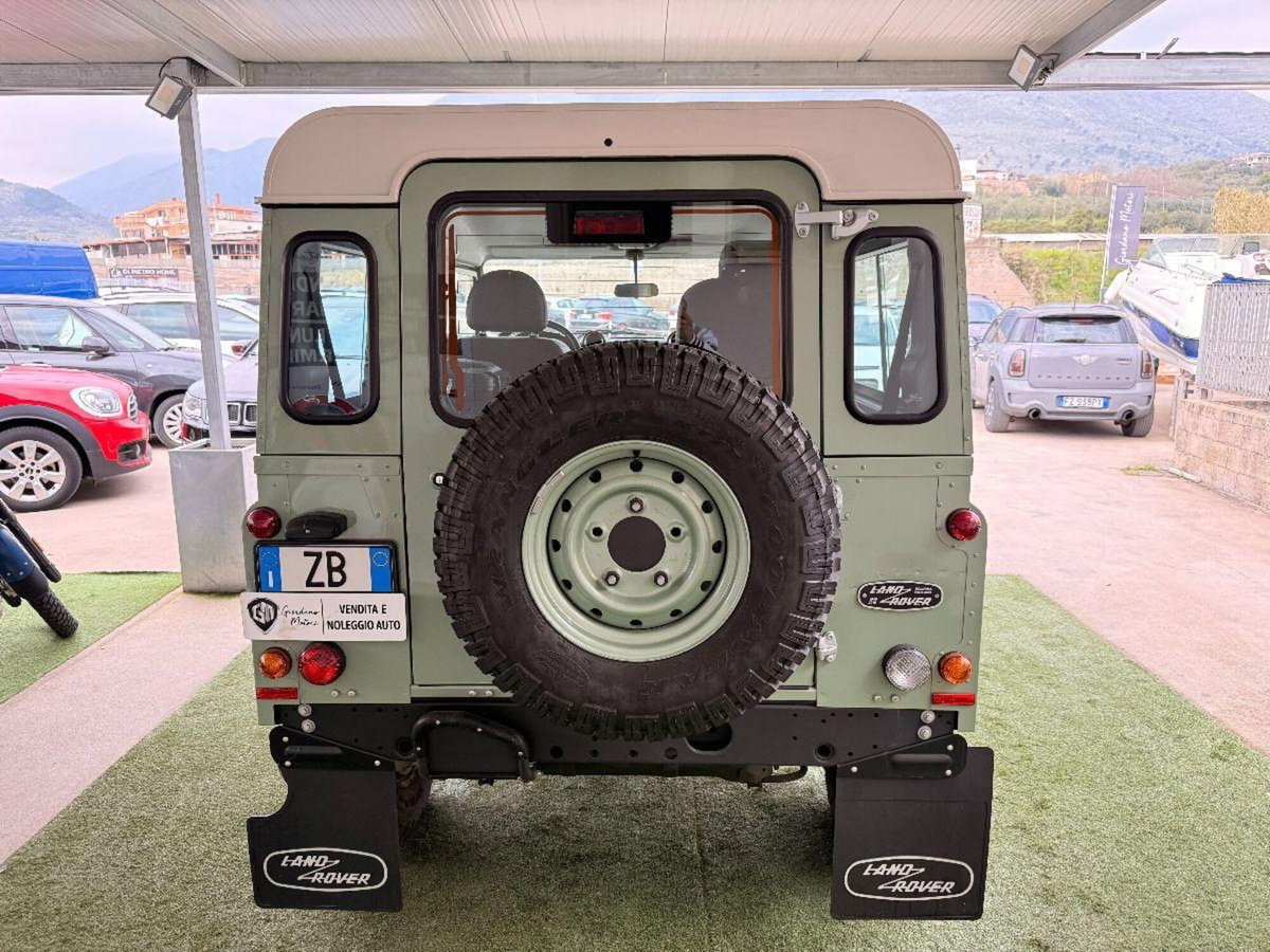 Land Rover Defender 90 2.2 TD4 S.W. E Pack Expedition N1 (5)