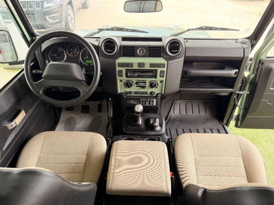 Land Rover Defender 90 2.2 TD4 S.W. E Pack Expedition N1 (8)