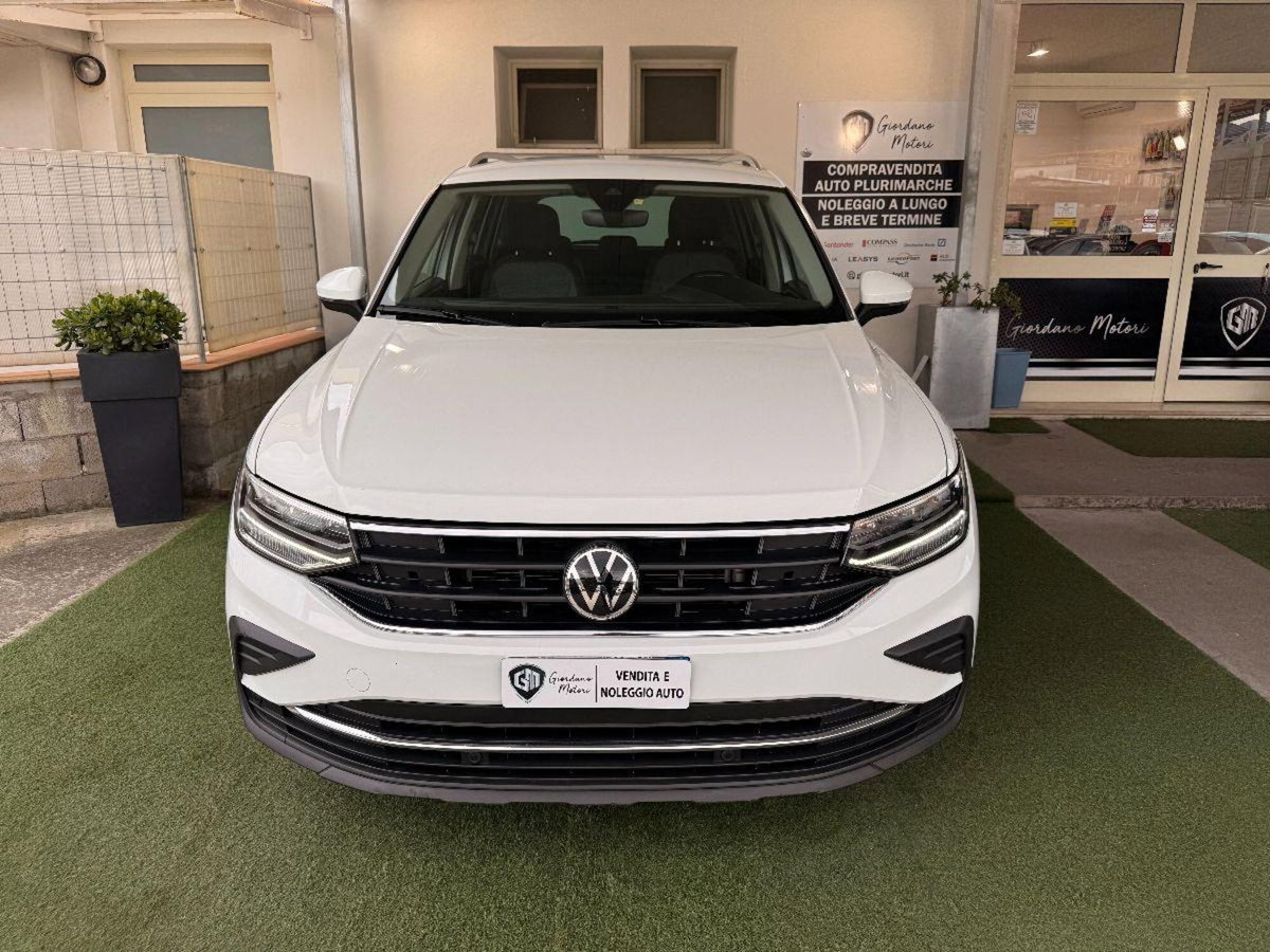 Volkswagen Tiguan 2.0 TDI 150 CV SCR DSG 4MOTION Life (2)