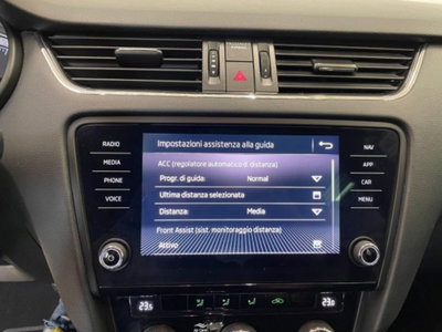 Skoda Octavia Station Wagon 1.6 TDI CR 115 CV DSG Wagon Executive (19)