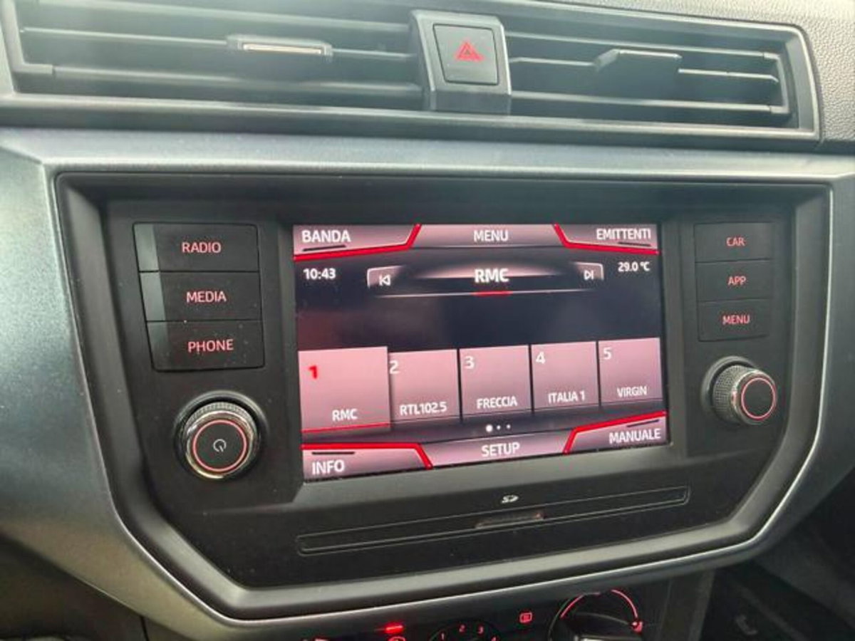 SEAT Arona 1.0 TGI Style (14)