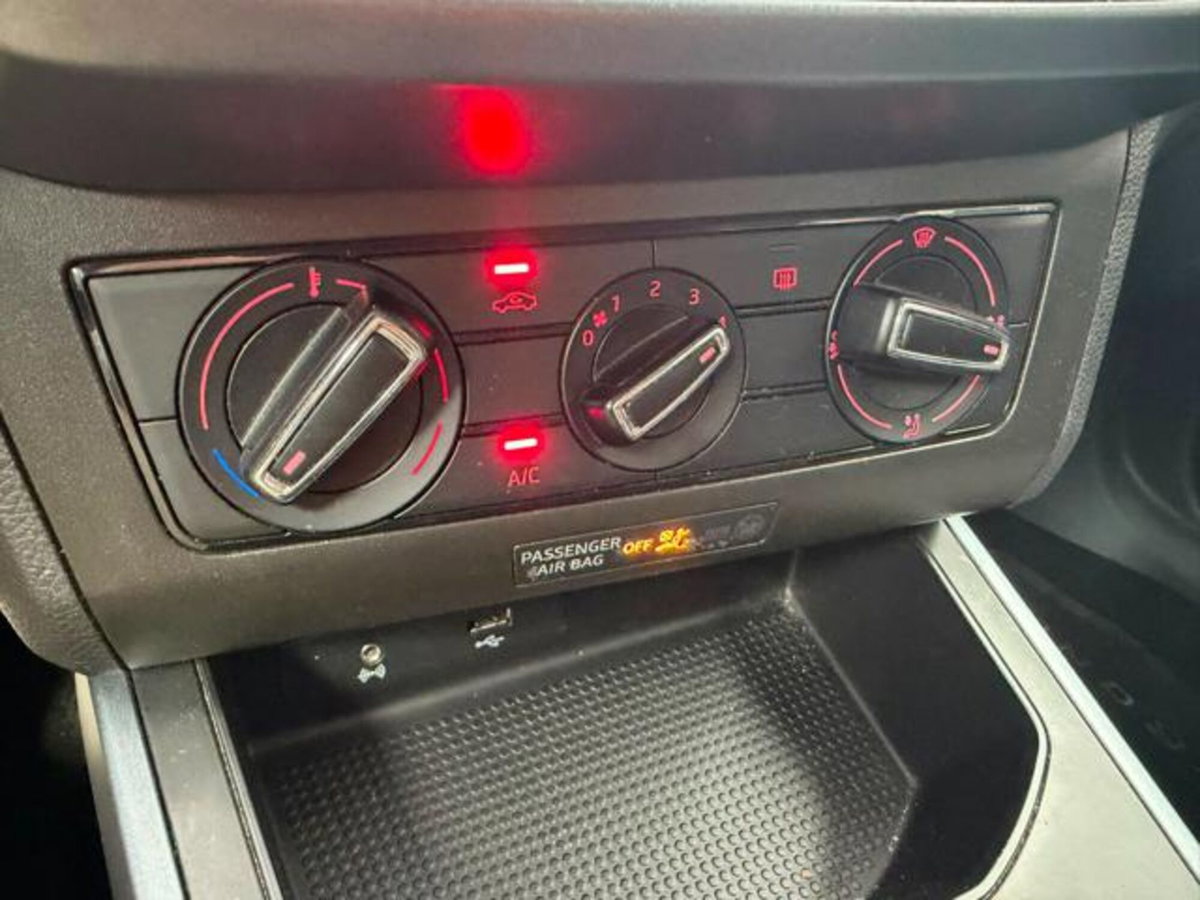 SEAT Arona 1.0 TGI Style (17)