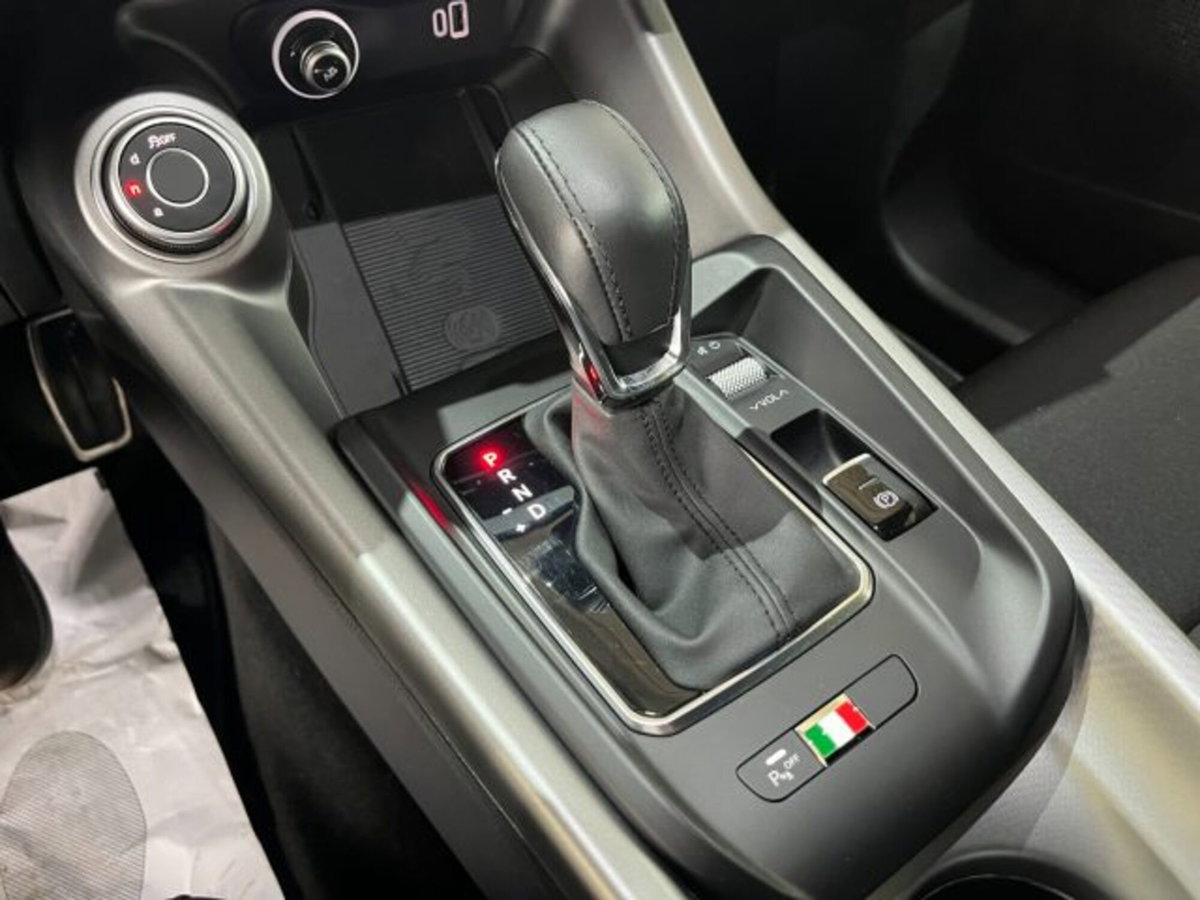 Alfa Romeo Tonale 1.5 hybrid Sprint 130cv tct7 (15)