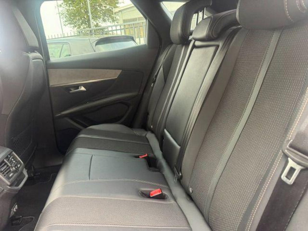 Peugeot 3008 Hybrid 225 e-EAT8 GT Pack (10)