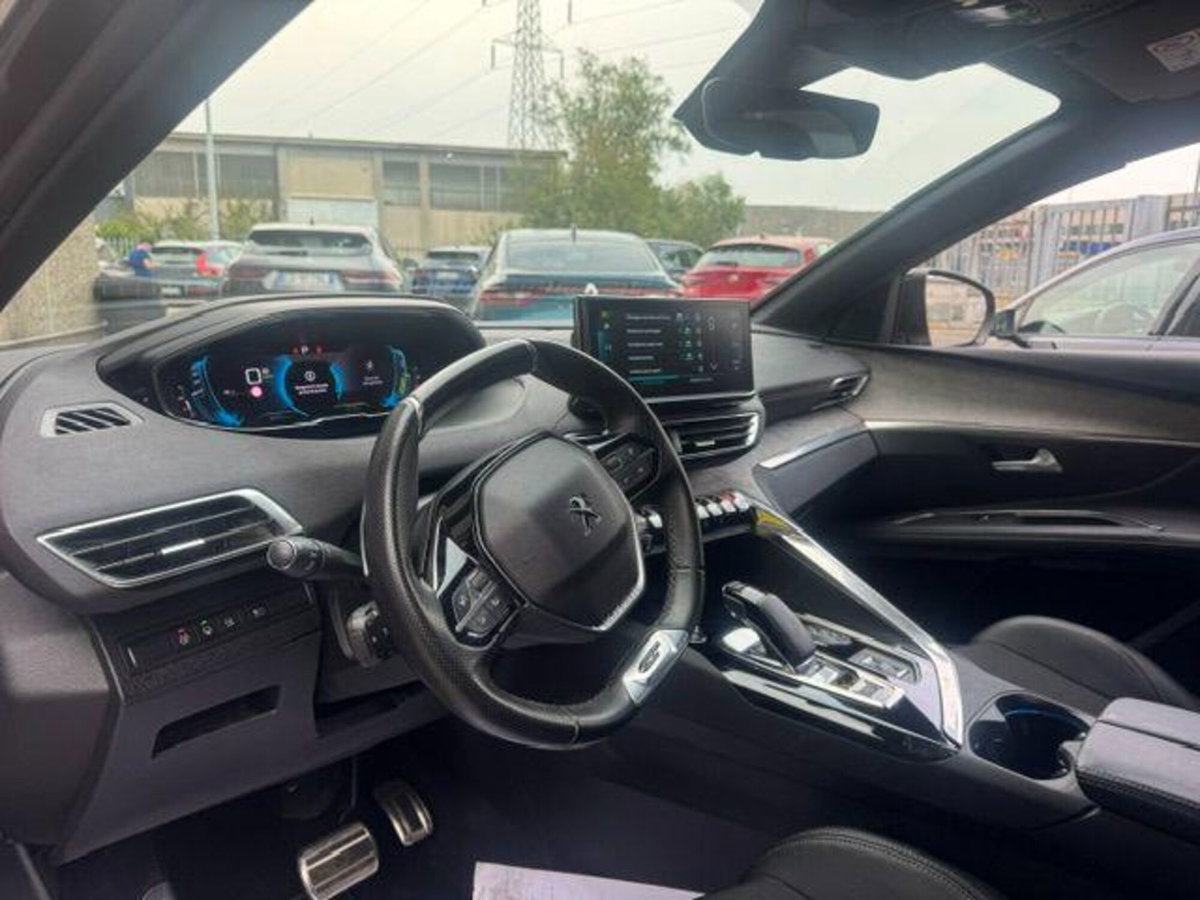 Peugeot 3008 Hybrid 225 e-EAT8 GT Pack (13)