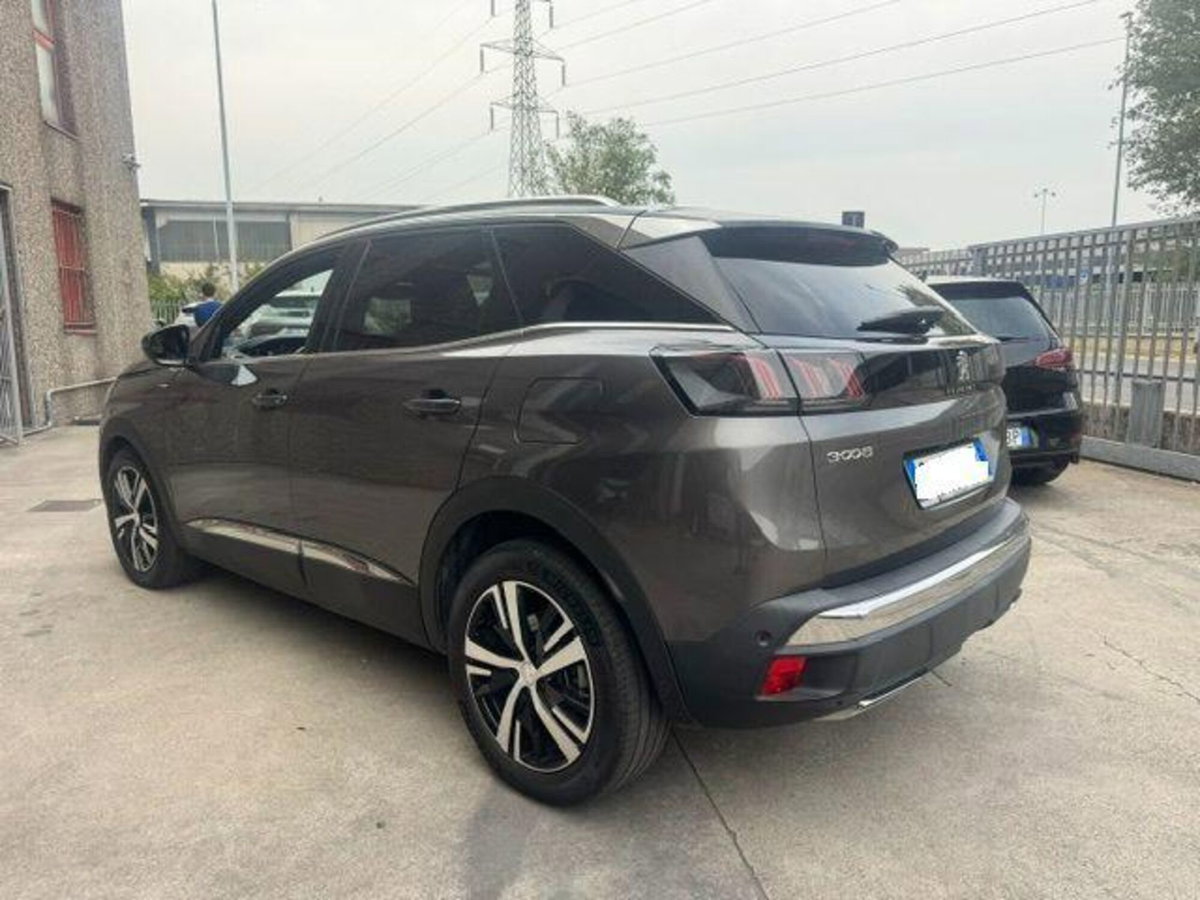 Peugeot 3008 Hybrid 225 e-EAT8 GT Pack (9)