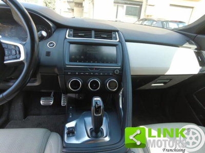 Jaguar E-Pace 2.0D 180 CV AWD aut. R-Dynamic SE (12)