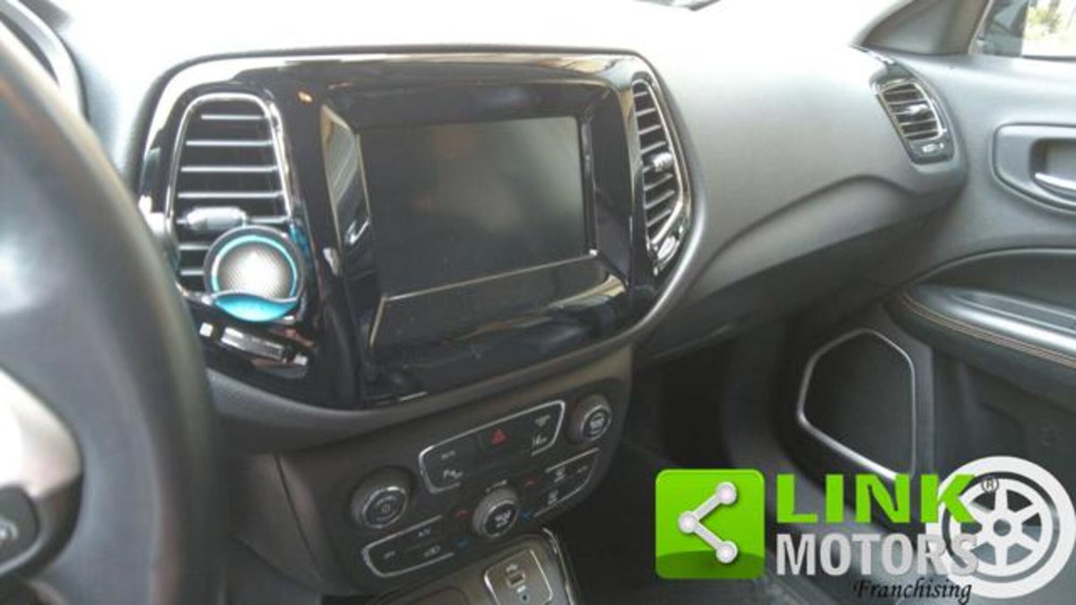 Jeep Compass 2.0 Multijet II 4WD Limited (16)