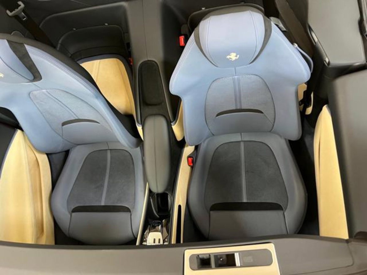 Ferrari Roma Spider 3.9 F1 dct (10)