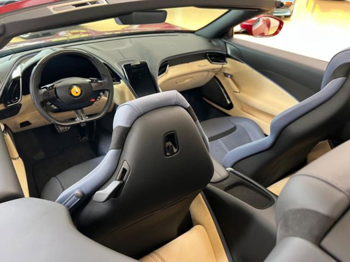 Ferrari Roma Spider 3.9 F1 dct (8)