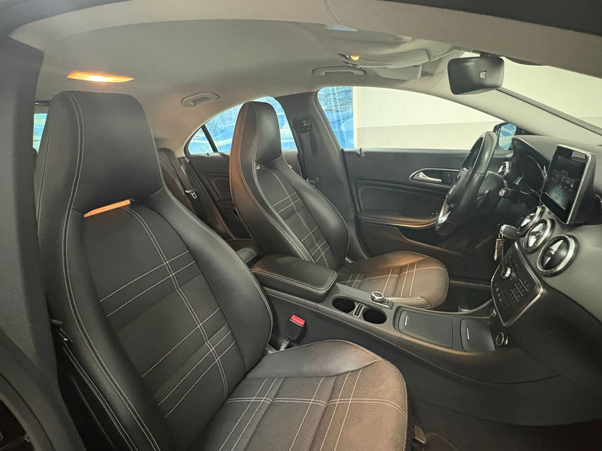 Mercedes-Benz CLA 200 CDI Automatic Executive (12)