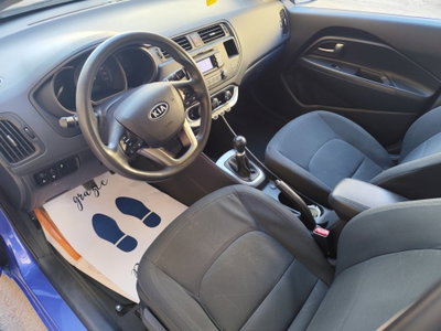 Kia Rio 1.2 CVVT 3p. GPL LX (13)