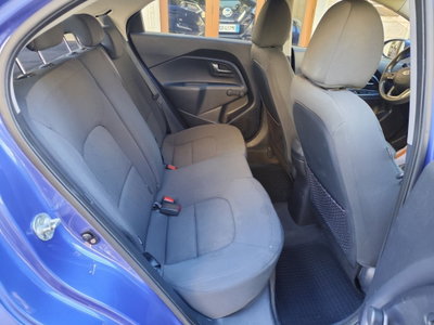 Kia Rio 1.2 CVVT 3p. GPL LX (18)