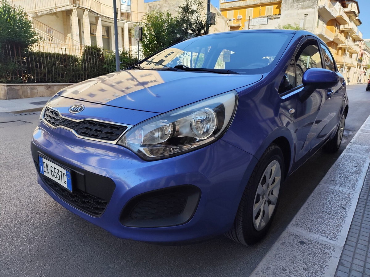 Kia Rio 1.2 CVVT 3p. GPL LX (3)
